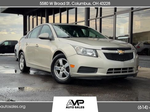 Used 2013 Chevrolet Cruze LT FWD image 1