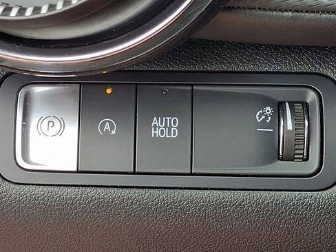 Used 2025 Chevrolet Equinox LT FWD image 25