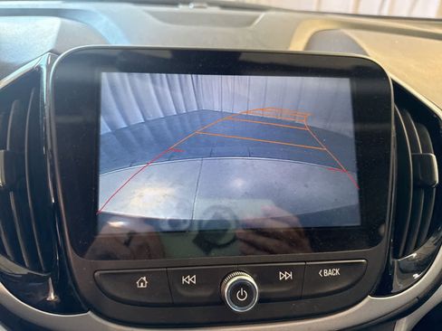 Used 2017 Chevrolet Volt LT FWD image 27