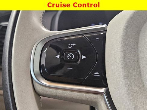 Used 2023 Volvo XC90 T8 Ultimate w/ Protection Package image 34