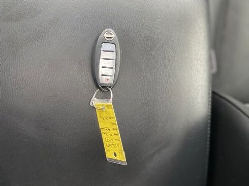 Used 2023 Nissan Armada SL w/ Captain's Chairs Package image 20