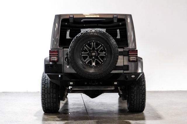 Used 2016 Jeep Wrangler Unlimited Sahara w/ Dual Top Group AWD/4WD image 11