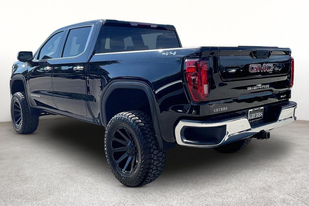 Used 2025 GMC Sierra 1500 SLT AWD/4WD image 14