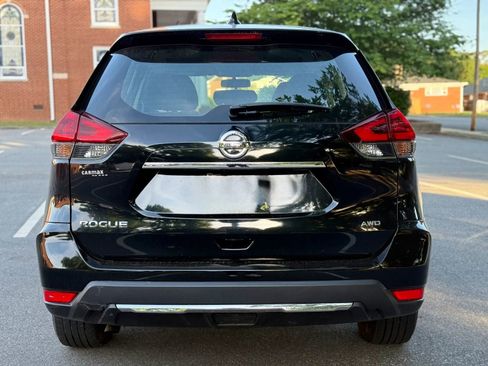 Used 2018 Nissan Rogue S AWD/4WD image 5