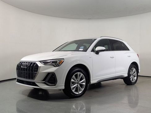 Used 2025 Audi Q3 2.0T Premium AWD/4WD image 3