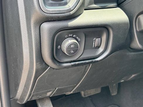 Used 2026 RAM 2500 Big Horn AWD/4WD image 7
