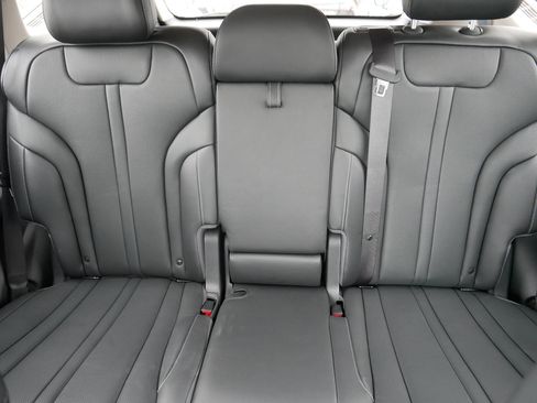 Used 2025 Genesis GV80 2.5T Advanced image 13