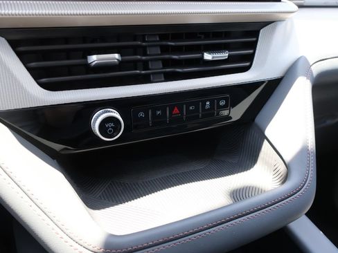 New 2026 Ford Explorer Active AWD/4WD image 39