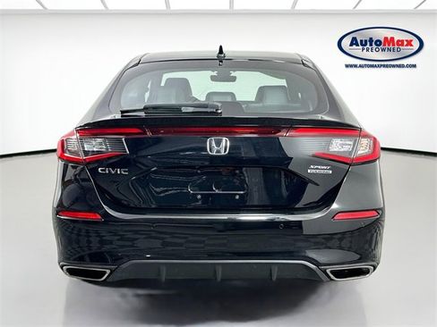 Used 2022 Honda Civic Sport Touring image 8
