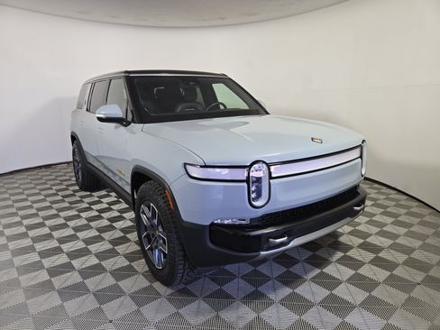 Used 2023 Rivian R1S Adventure Quad AWD/4WD image 7
