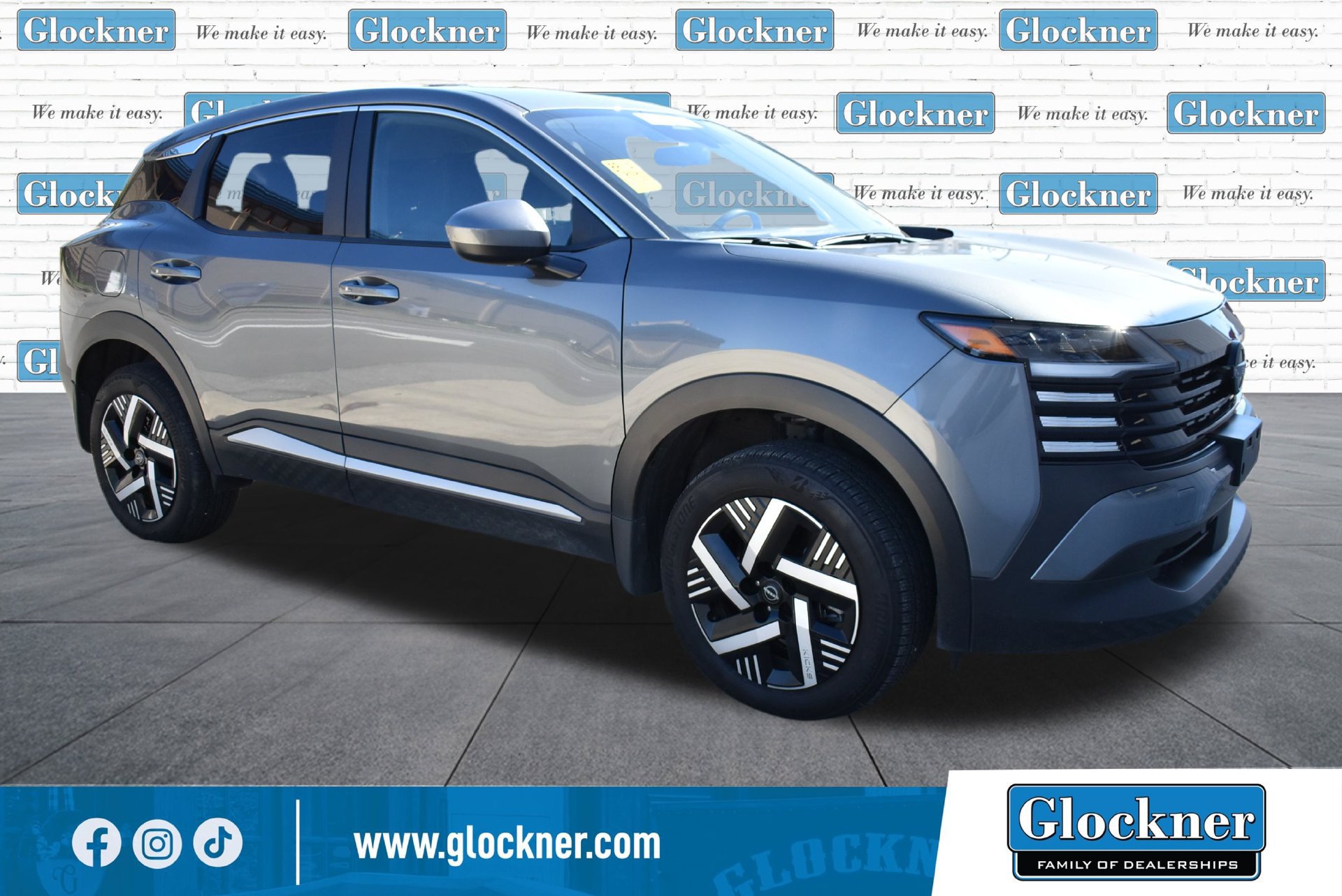 Used 2025 Nissan Kicks SV FWD image 10
