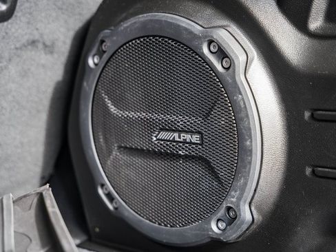 Used 2022 Jeep Wrangler Unlimited Sahara w/ Dual Top Group image 9