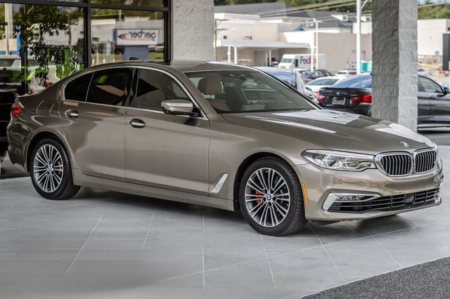 Used 2017 BMW 540i RWD image 4
