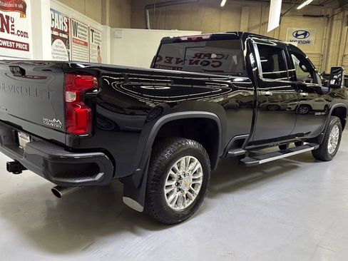 Used 2023 Chevrolet Silverado 3500 High Country w/ Z71 Off-Road Package AWD/4WD image 9