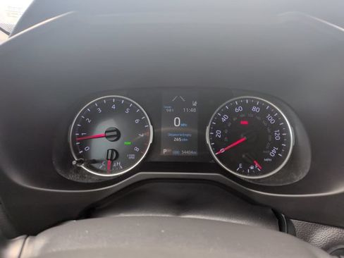 Used 2021 Toyota RAV4 XLE Premium AWD/4WD image 22