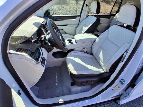 New 2026 GMC Acadia Denali w/ Super Cruise Package image 9