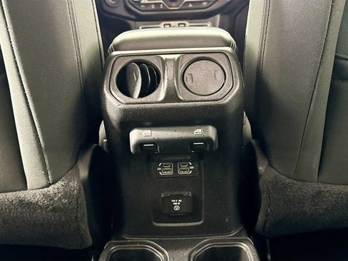 Used 2021 Jeep Wrangler Unlimited Sahara AWD/4WD image 25