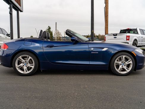 Used 2011 BMW Z4 sDrive35i image 13