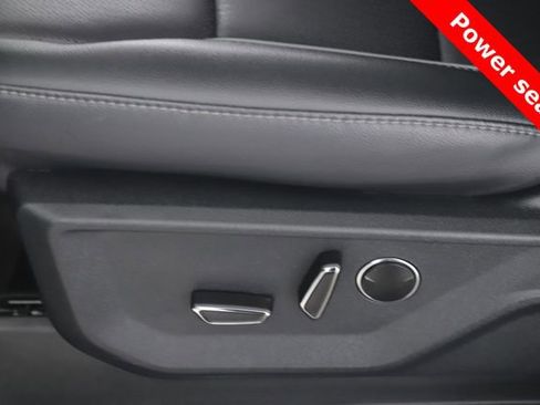 Used 2025 Ford F150 Lariat w/ Equipment Group 502A High AWD/4WD image 19