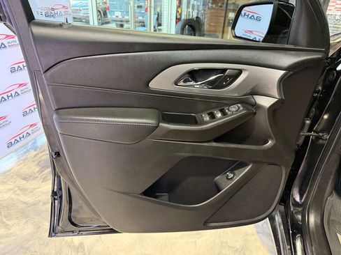 Used 2023 Chevrolet Traverse LT w/ LPO, Floor Liner Package AWD/4WD image 36