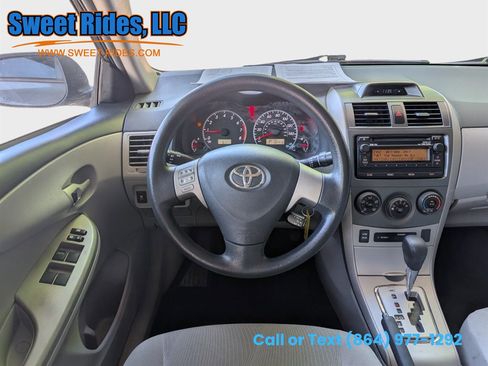 Used 2012 Toyota Corolla LE FWD image 13