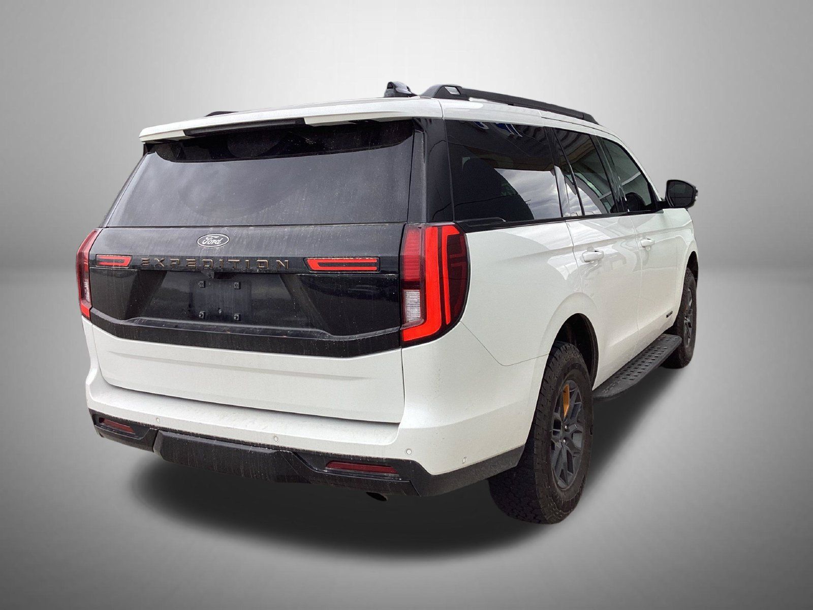 Used 2025 Ford Expedition Tremor AWD/4WD image 3