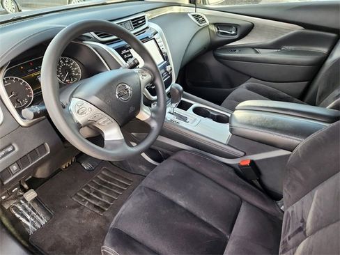 Used 2018 Nissan Murano S image 6