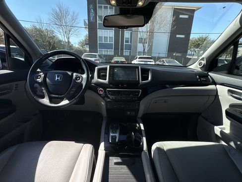 Used 2016 Honda Pilot Elite image 21