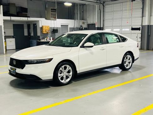 New 2026 Honda Accord LX image 12