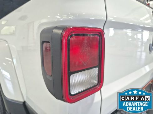 Used 2023 Jeep Gladiator Overland w/ Popular Equipment Package AWD/4WD image 15