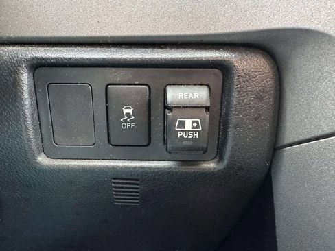 Used 2012 Toyota Tundra 4x4 Double Cab image 31