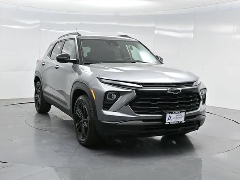 New 2026 Chevrolet TrailBlazer LT w/ Midnight Edition FWD image 73