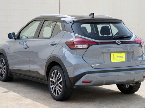 Used 2023 Nissan Kicks SV FWD image 42