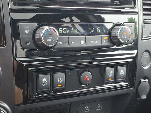 Certified 2024 Nissan Titan PRO-4X w/ Pro-4x Convenience Package AWD/4WD image 16