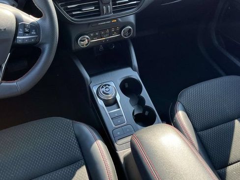 Used 2025 Ford Escape ST-Line FWD image 14