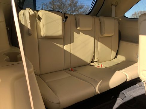 Used 2016 Toyota Highlander Limited image 33