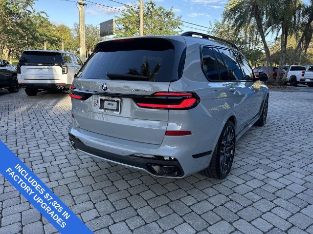 Used 2026 BMW X7 xDrive40i w/ M Sport Package AWD/4WD image 37