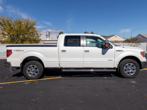 Used 2014 Ford F150 Lariat w/ Lariat Chrome Package image 2