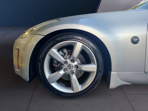 Used 2008 Nissan 350Z Touring w/ Cargo Convenience Pkg RWD image 9