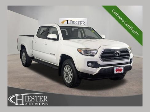 Used 2017 Toyota Tacoma SR5 w/ Tow Package AWD/4WD image 1