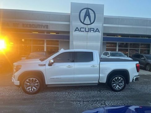 Used 2022 GMC Sierra 1500 Denali w/ Denali Reserve Package image 2