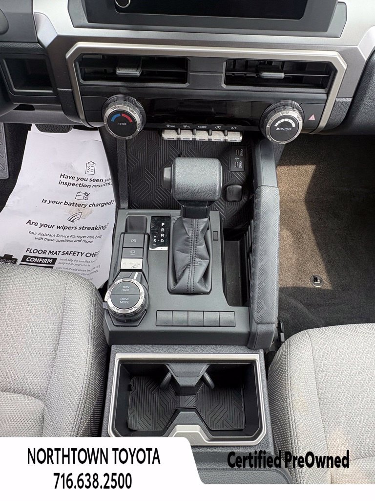 Used 2025 Toyota 4Runner SR5 AWD/4WD image 24