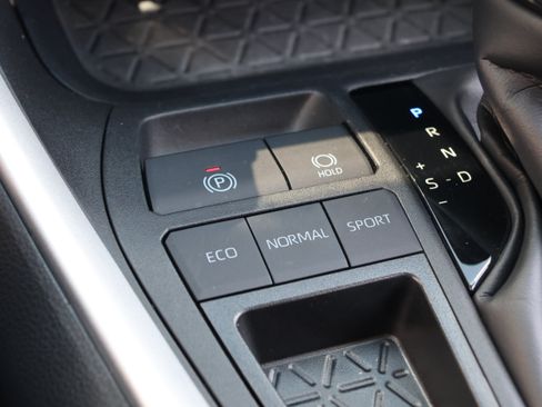 Used 2025 Toyota RAV4 XLE Premium w/ Weather Package FWD image 29