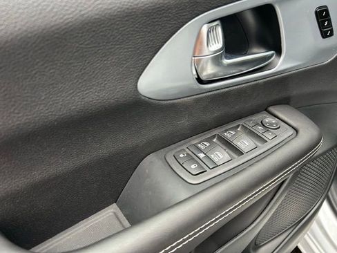 New 2026 Chrysler Pacifica Limited w/ S Appearance Package image 25