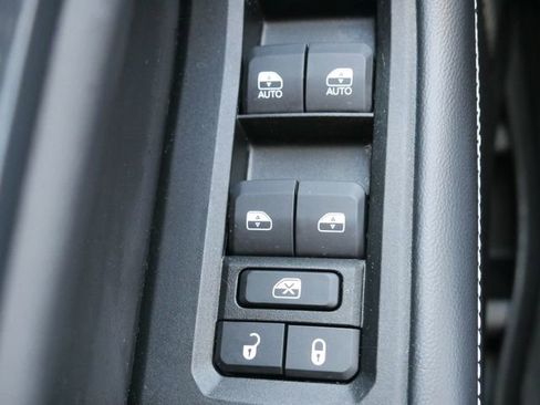 Used 2024 Jeep Grand Cherokee L Laredo image 28