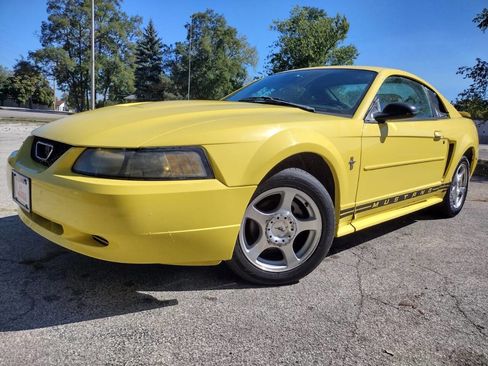 Used 2003 Ford Mustang Coupe image 1