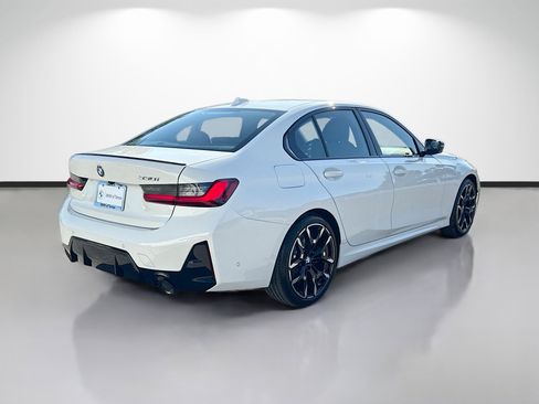 New 2026 BMW 330i Sedan w/ M Sport Package RWD image 3