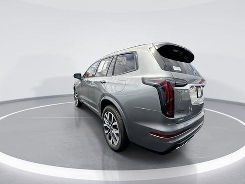Used 2024 Cadillac XT6 Sport image 6