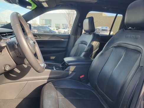 Used 2023 Jeep Grand Cherokee Overland image 14