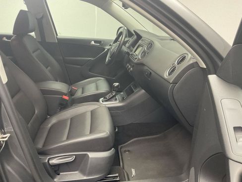 Used 2016 Volkswagen Tiguan S AWD/4WD image 24